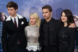 NEW YORK, NY - MARCH 14: (L-R) Actors Ansel Elgort, Naomi Watts, Theo James and Shailene Woodley attend the "Allegiant" New York premiere at AMC Lincoln Square Theater on March 14, 2016 in New York City. (Photo by Michael Stewart/Getty Images)